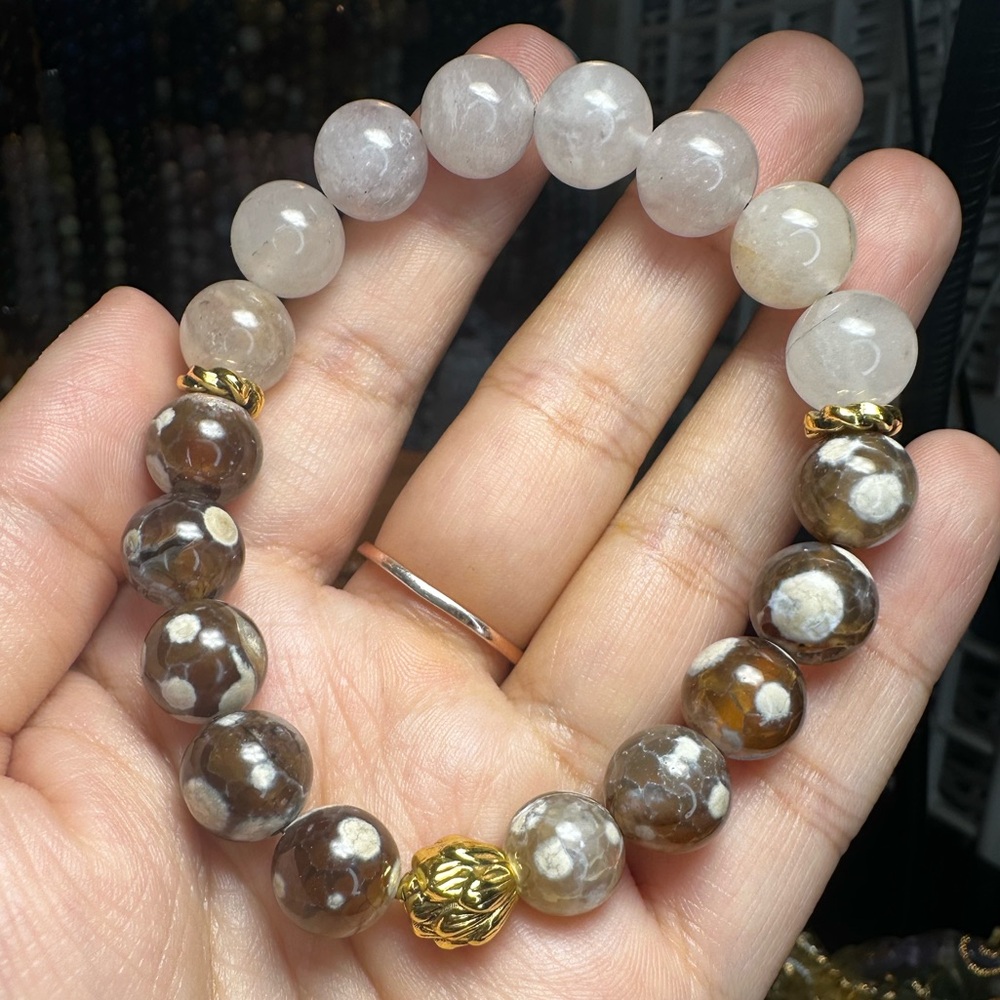 10mm coffee agate and Jade bracelet